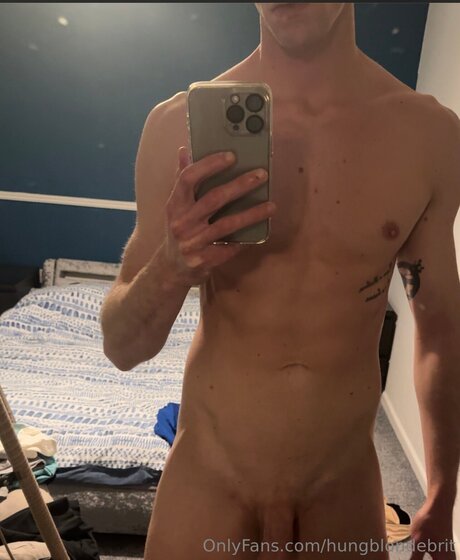 Photo nue de fuite OnlyFans de Hungblondebrit