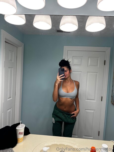 Photo nue de fuite OnlyFans de Harpermcoyyy