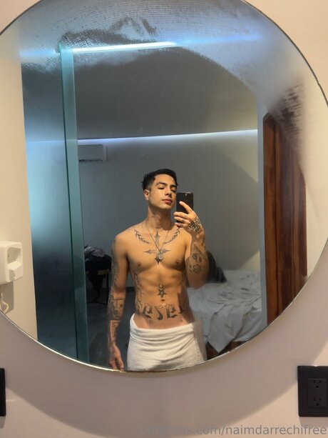 Photo nue de fuite OnlyFans de Naim Darrechi