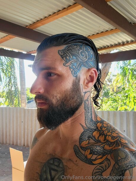 Photo nue de fuite OnlyFans de Irondegenerate