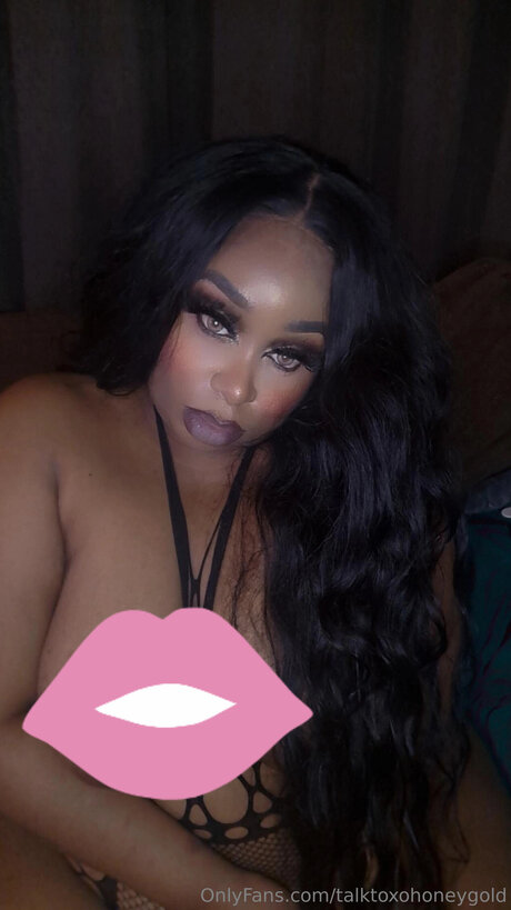 Photo nue de fuite OnlyFans de Talktoxohoneygold