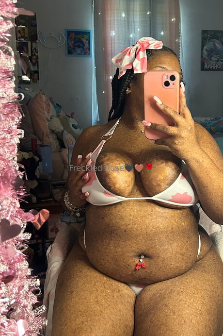 Photo nue de fuite OnlyFans de Freckledfantasy5