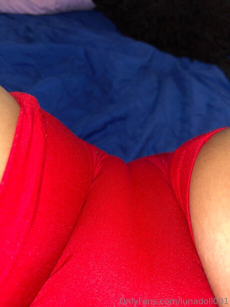 Photo nue de fuite OnlyFans de Lunadoll001