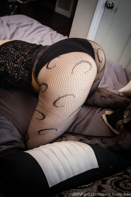Photo nue de fuite OnlyFans de Esora Luvey Free