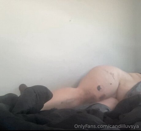 Photo nue de fuite OnlyFans de Candiiluvsya