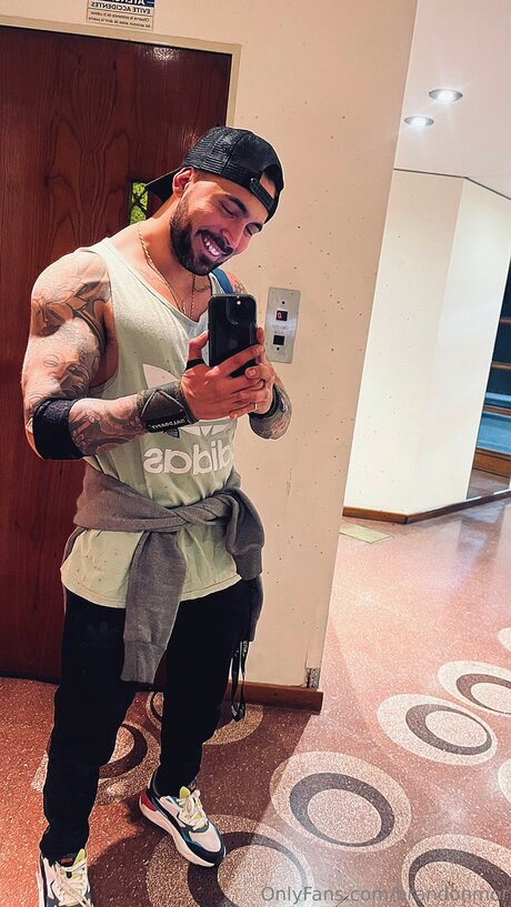 Photo nue de fuite OnlyFans de Brandonmor