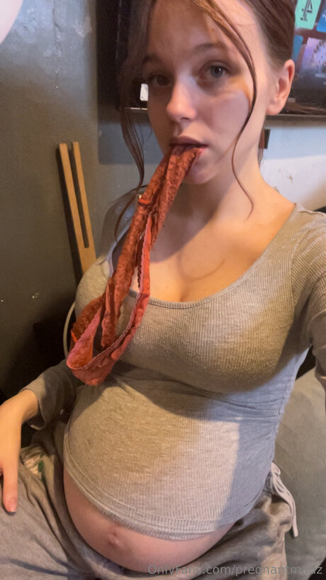 Photo nue de fuite OnlyFans de Pregnantmadz