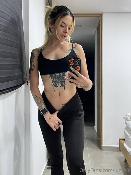 Photo nue de fuite OnlyFans de Lum20