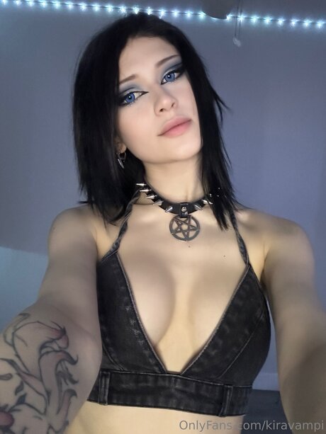 Photo nue de fuite OnlyFans de Kiravampi