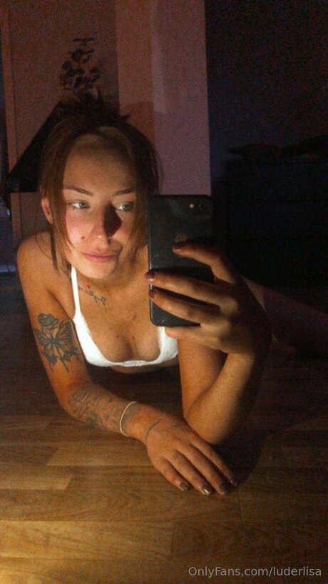 Photo nue de fuite OnlyFans de Luderlisa