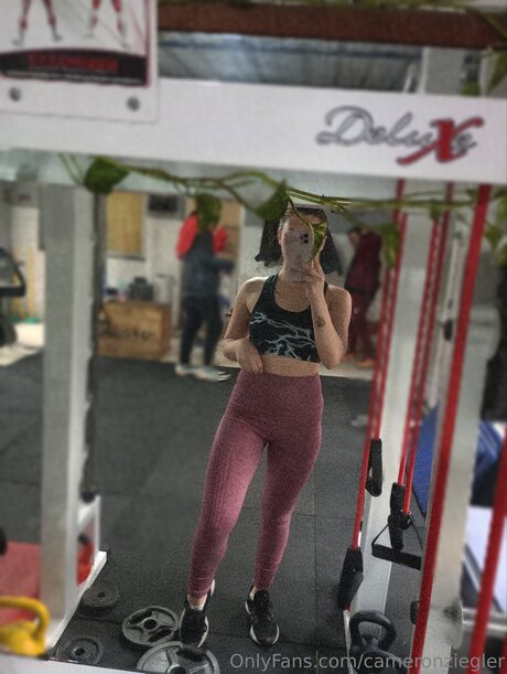 Photo nue de fuite OnlyFans de Cameronziegler