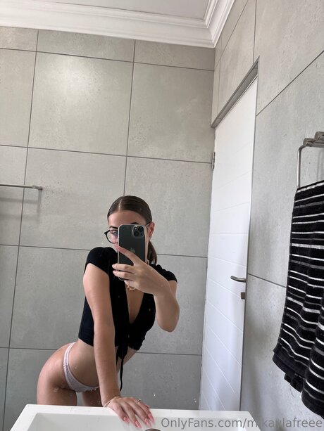 Photo nue de fuite OnlyFans de Mikaylafreee