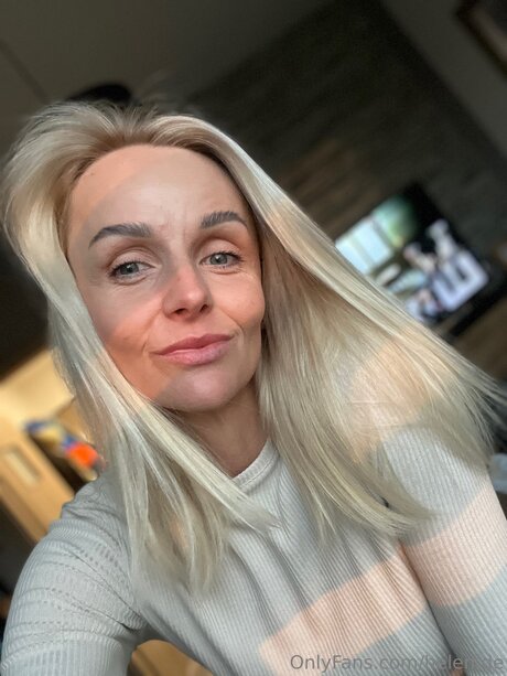 Photo nue de fuite OnlyFans de Helen De