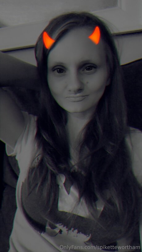 Photo nue de fuite OnlyFans de Spikette