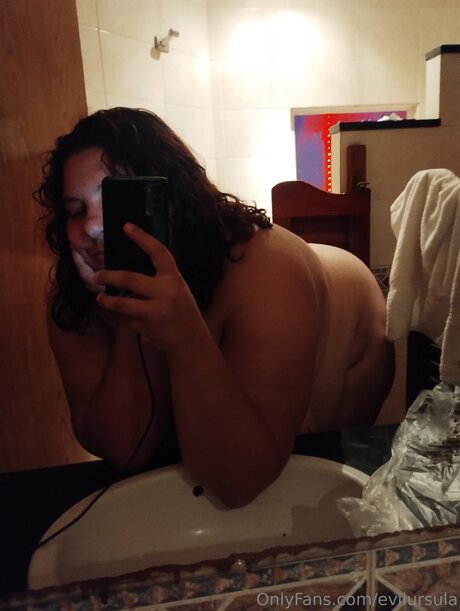Photo nue de fuite OnlyFans de Evilursula