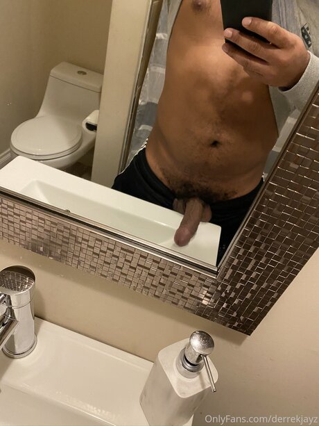 Photo nue de fuite OnlyFans de Derrekjayz