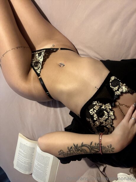 Photo nue de fuite OnlyFans de Valenmonaco