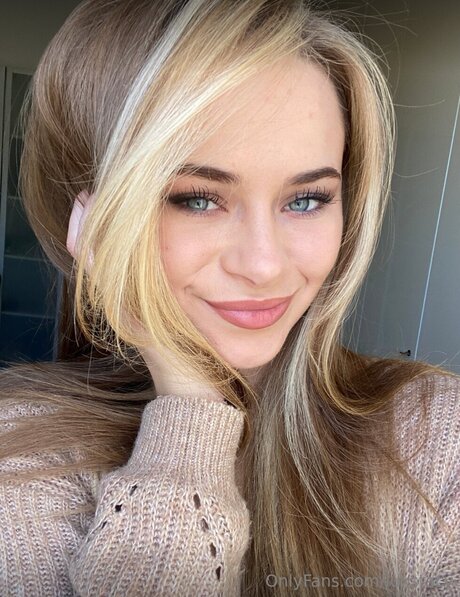 Luxstacy