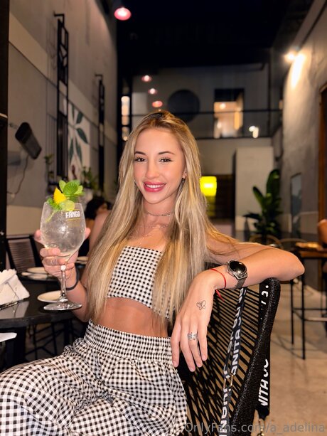 Photo nue de fuite OnlyFans de A Adelina