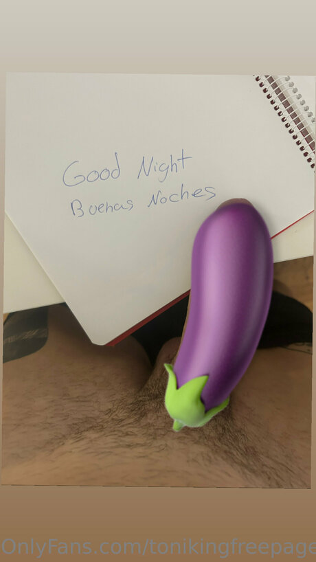 Photo nue de fuite OnlyFans de Tonikingfreepage