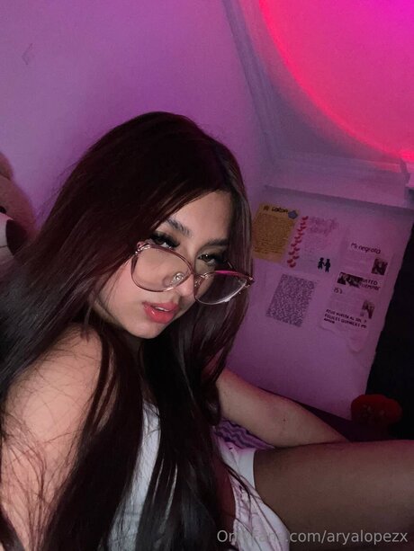 Aryalopezx