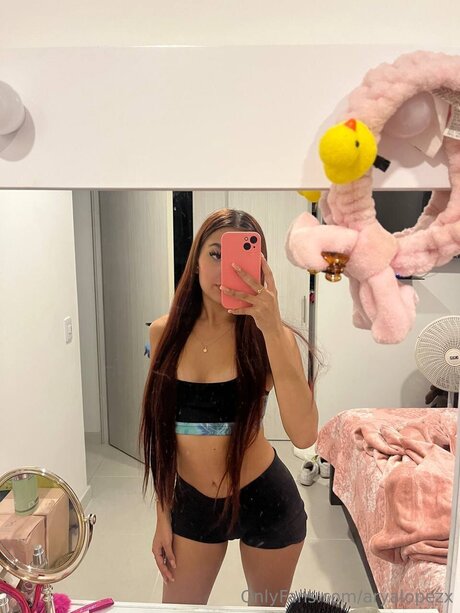 Aryalopezx