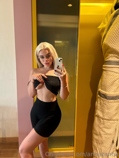 Photo nue de fuite OnlyFans de Annazanna