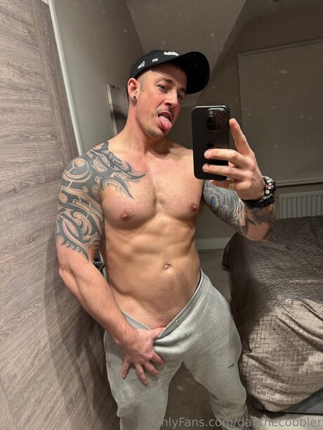 Photo nue de fuite OnlyFans de Danthecobbler