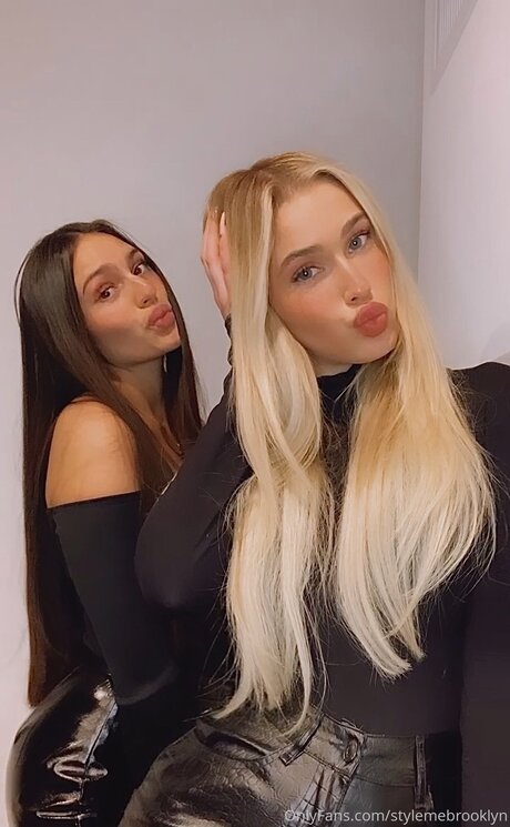 Photo nue de fuite OnlyFans de Stylemebrooklyn