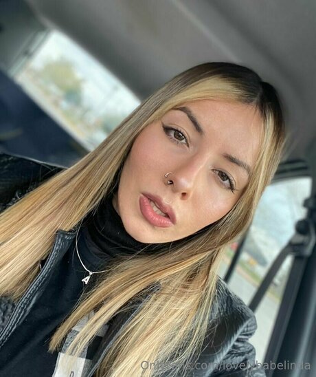 Photo nue de fuite OnlyFans de Lovelybabelinda