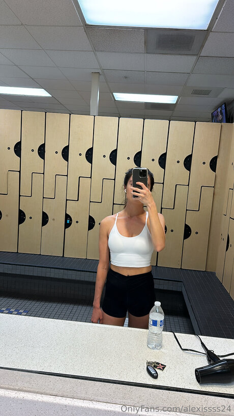 Alexissss24