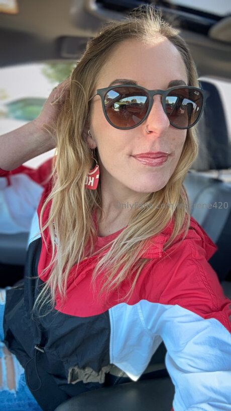 Lezzrene420