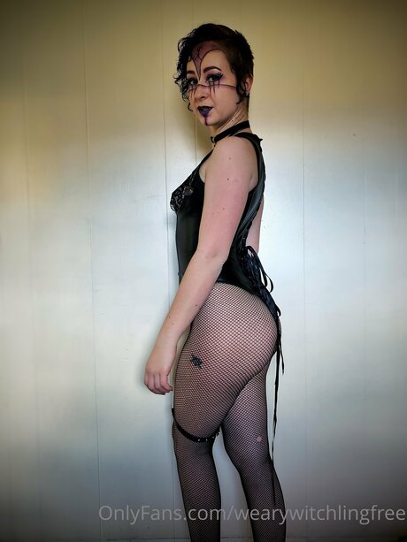 Wearywitchlingfree