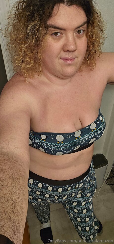 Photo nue de fuite OnlyFans de Aunaturalamazon