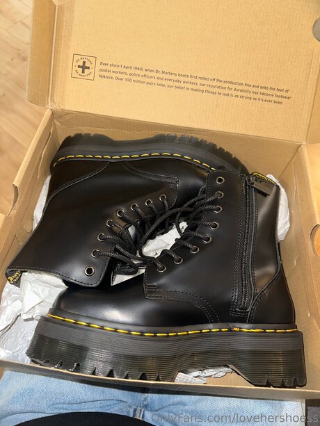 Lovehershoess