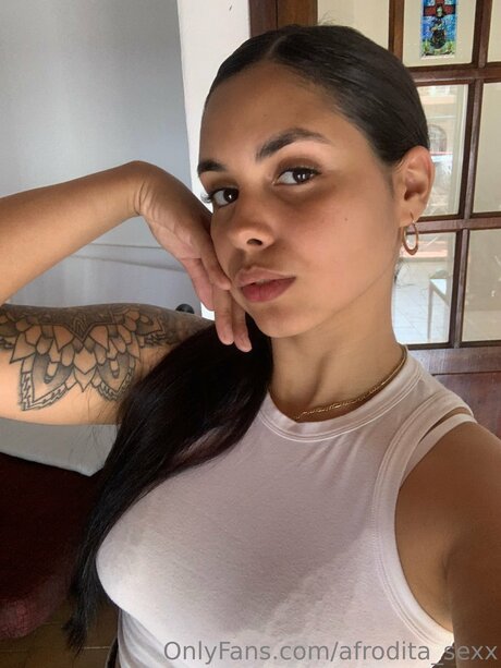 Photo nue de fuite OnlyFans de Sashaseren