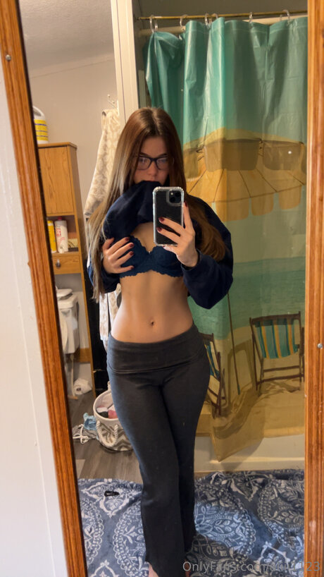 Photo nue de fuite OnlyFans de Aliii1123