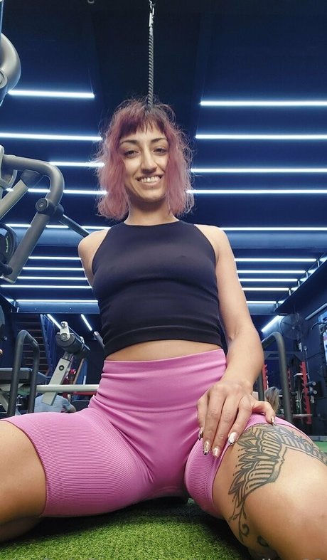 Photo nue de fuite OnlyFans de Wet Lucy Baby