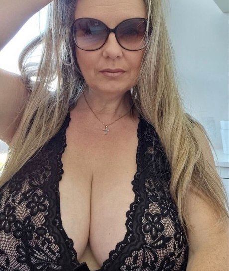 Carla36GG