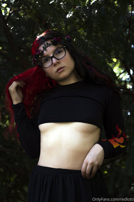 Photo nue de fuite OnlyFans de Lotti N
