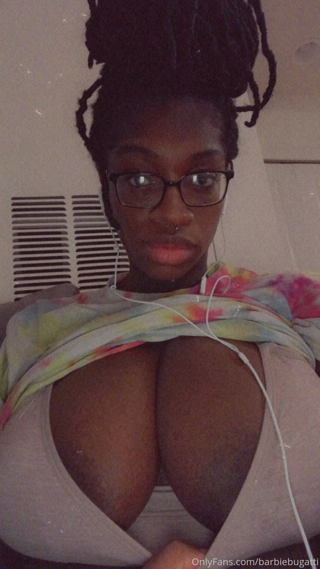 Photo nue de fuite OnlyFans de Barbie Bugatti