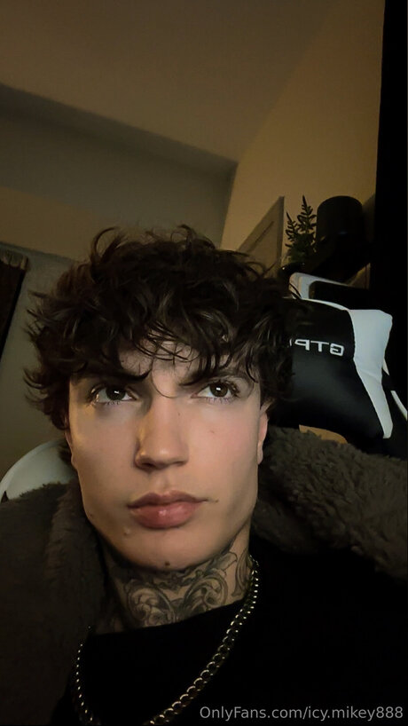 Photo nue de fuite OnlyFans de Icy Mikey888