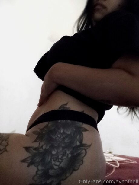 Photo nue de fuite OnlyFans de Eveofhell