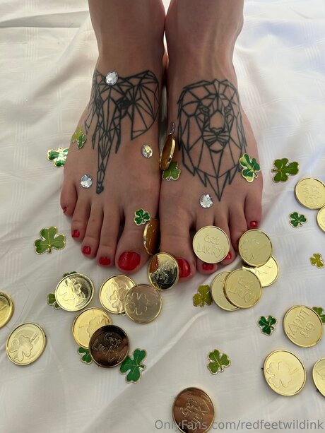 Photo nue de fuite OnlyFans de Redfeetwildink