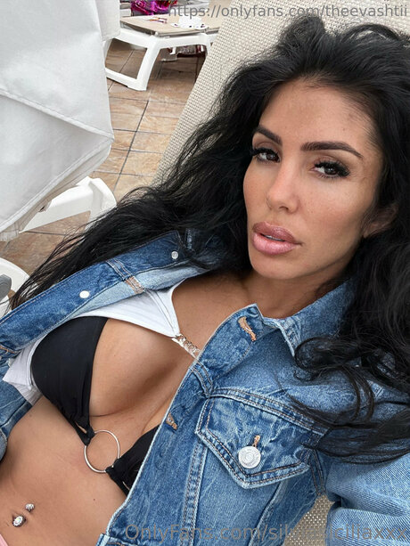 Photo nue de fuite OnlyFans de Theevashtii