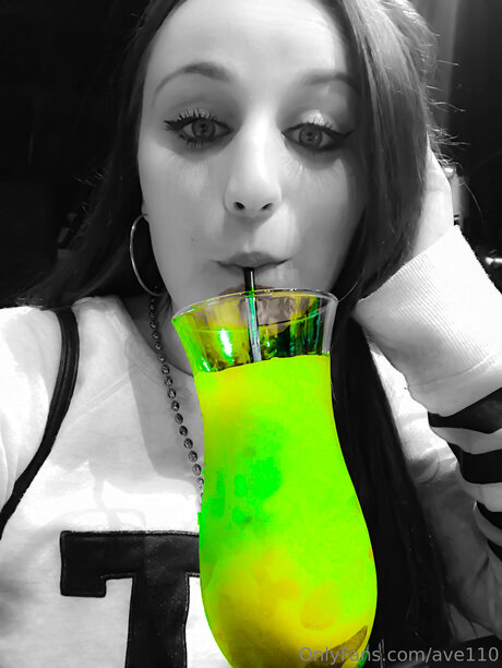 Photo nue de fuite OnlyFans de Ave110