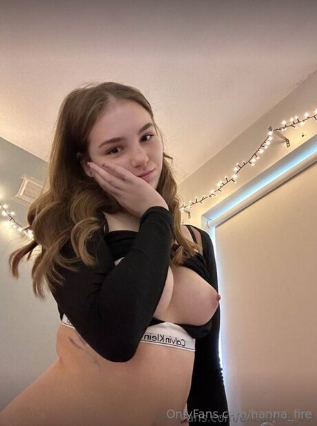 Photo nue de fuite OnlyFans de Hanna Fire