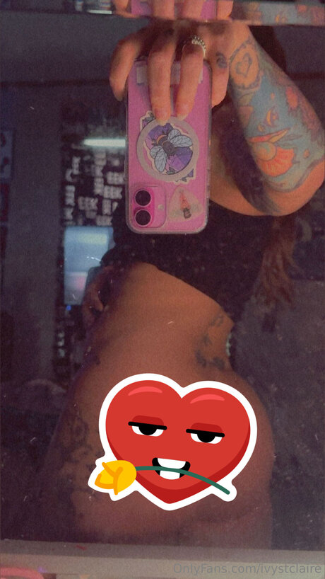 Photo nue de fuite OnlyFans de Ivystclaire
