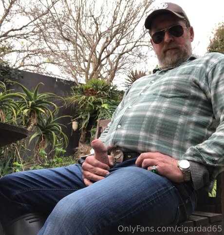 Cigardad65