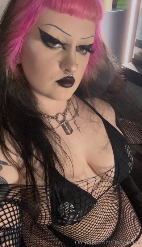 Photo nue de fuite OnlyFans de Doberminx